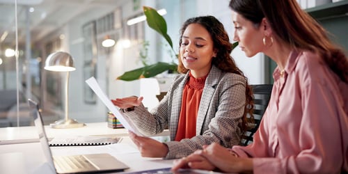 Critical Feedback Without Damaging the Team: Why high-performing teams need balance and psychological well-being