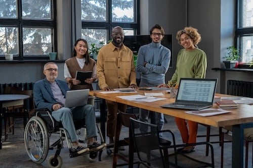 Culture Shift: Inclusive Collaboration on Global Intercultural Teams